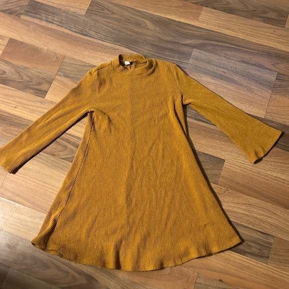 Old Navy, orange long sleeve dress - Picture 1 of 3